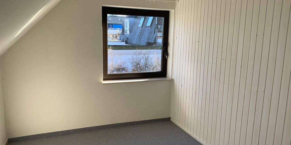 Einfamilienhaus Berlin Spandau - 5 Zimmer, 170 m&sup2;, 2.040&euro; | Angebot:25879054