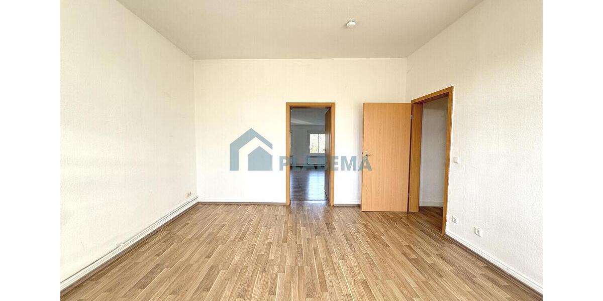 Dachgeschoßwohnung Parchim - 3 Zimmer, 75 m&sup2;, 760&euro; | Angebot:23526895