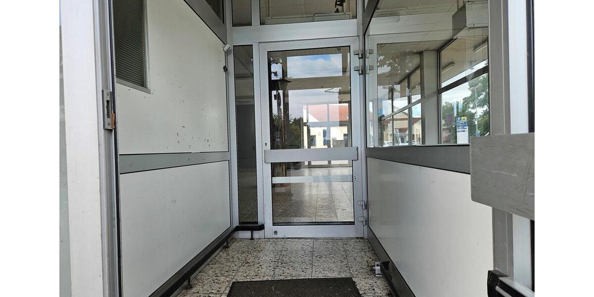 Gewerbefläche in TOP Lage mit vielen Möglichkeiten zimmer