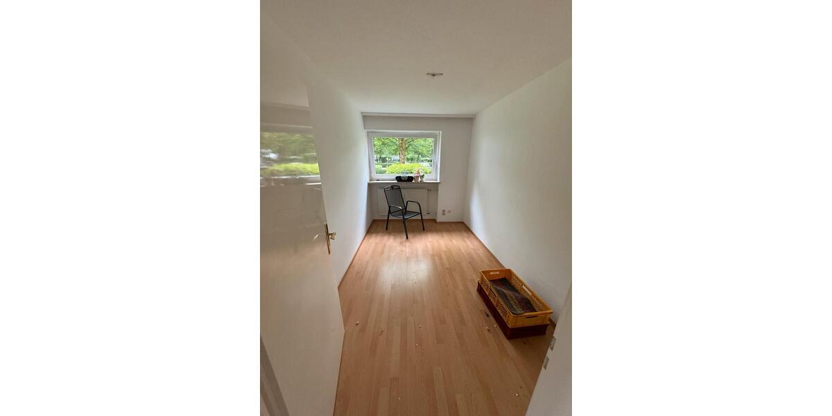 Wohnen auf Zeit Unterhaching - 4 Zimmer, 120 m&sup2;, 600&euro; | Angebot:25106721