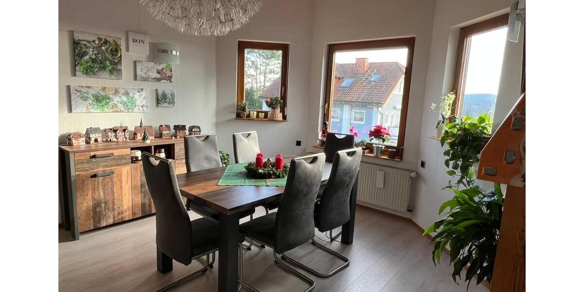 Dachgeschoßwohnung Lollar - 4 Zimmer, 118 m&sup2;, 1.100&euro; | Angebot:24253119