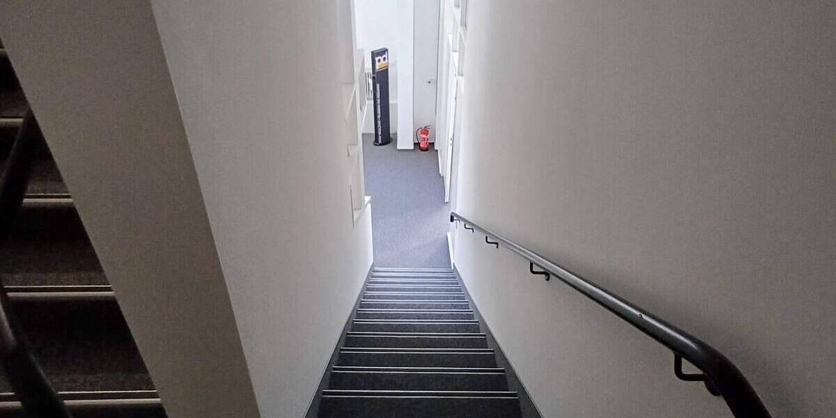 Gewerbeobjekt Lemgo - 5 Zimmer, 150 m&sup2;, 900&euro; | Angebot:23966880