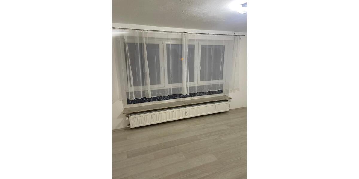 WG-Zimmer, Zimmer in Vierer-WG junger Menschen 1 zimmer