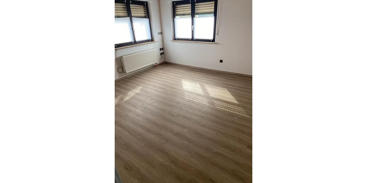 Etagenwohnung Faulbach - 4 Zimmer, 90 m&sup2;, 890&euro; | Angebot:25839207