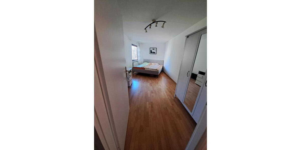 Etagenwohnung Saarbrücken Kieselhumes - 3 Zimmer, 92 m&sup2;, 1.050&euro; | Angebot:26045001