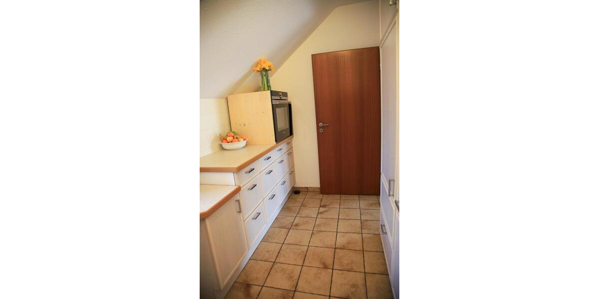 Dachgeschoßwohnung Buckenhof - 3 Zimmer, 113 m&sup2;, 1.950&euro; | Angebot:25883149