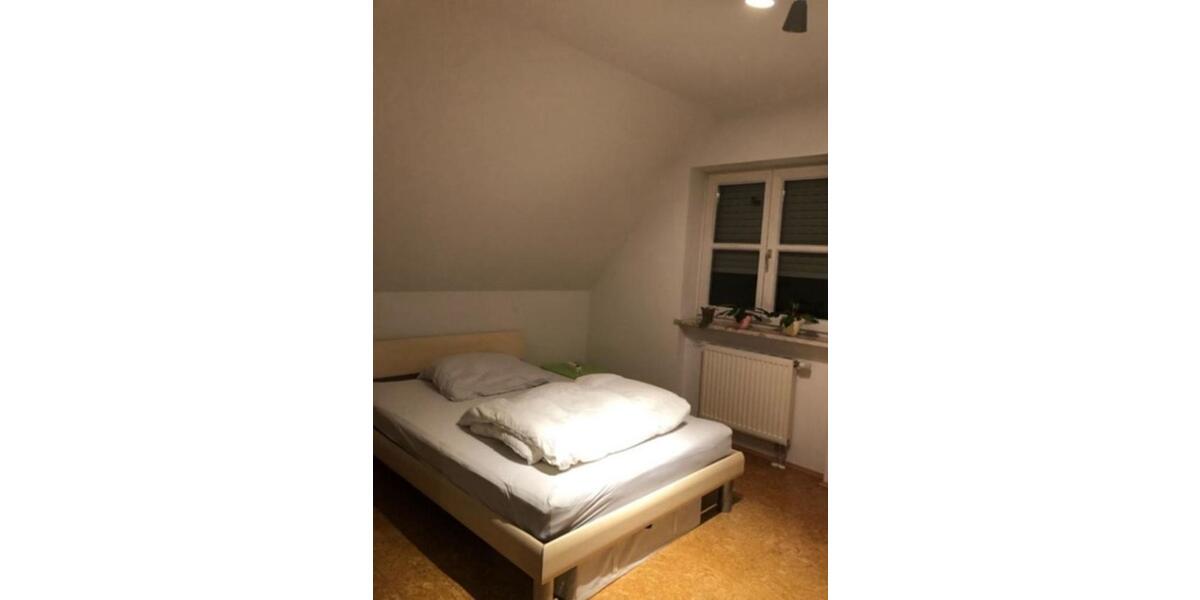 Schönes möbliertes Zimmer in großem Doppelhaus mit Garten in Eckn 1 zimmer