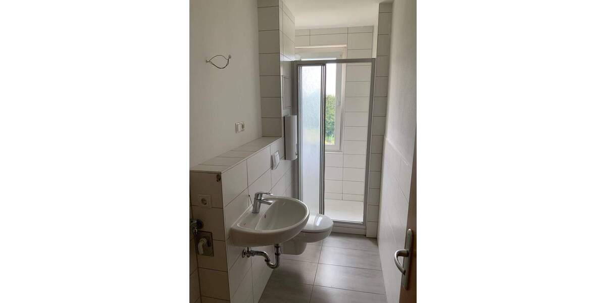 Etagenwohnung Bitterfeld-Wolfen Wolfen - 3 Zimmer, 58 m&sup2;, 380&euro; | Angebot:25706265