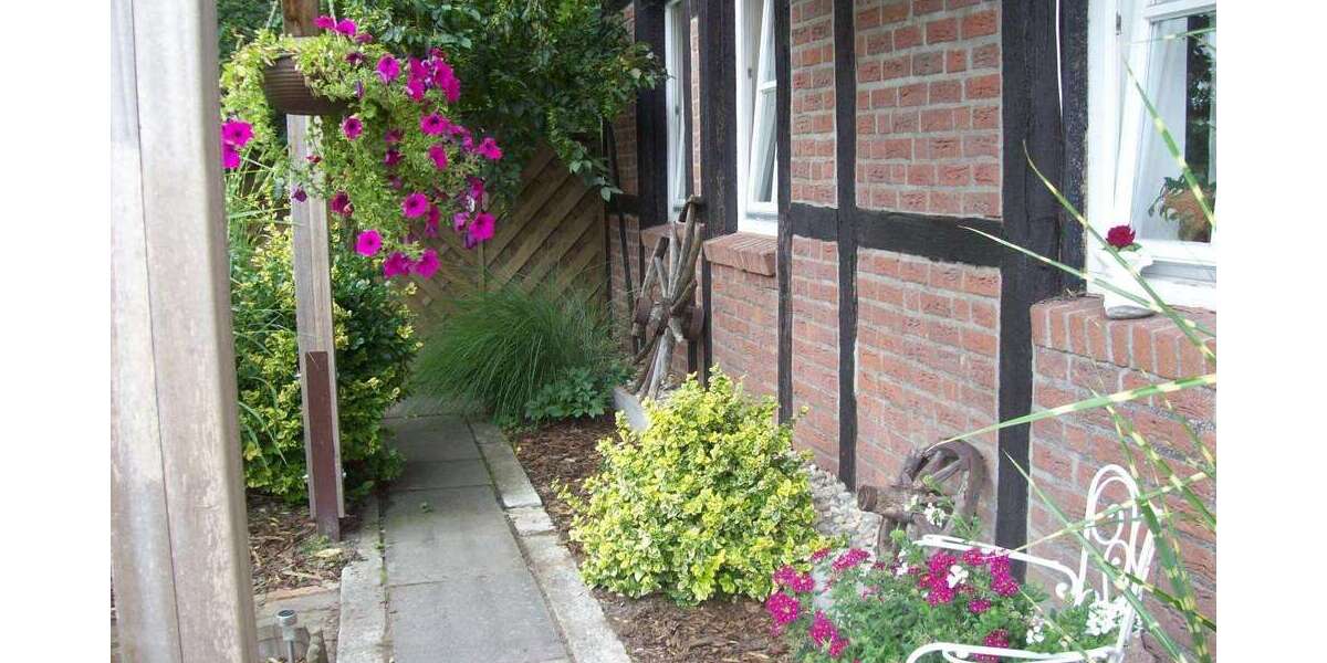 Etagenwohnung Isernhagen - 3 Zimmer, 110 m&sup2;, 1.100&euro; | Angebot:27235285