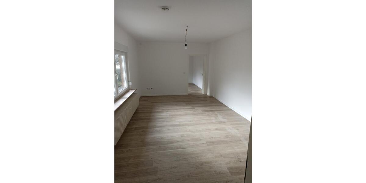 Hochparterre Bad Neuenahr-Ahrweiler Ahrweiler - 1 Zimmer, 85 m&sup2;, 800&euro; | Angebot:26004333
