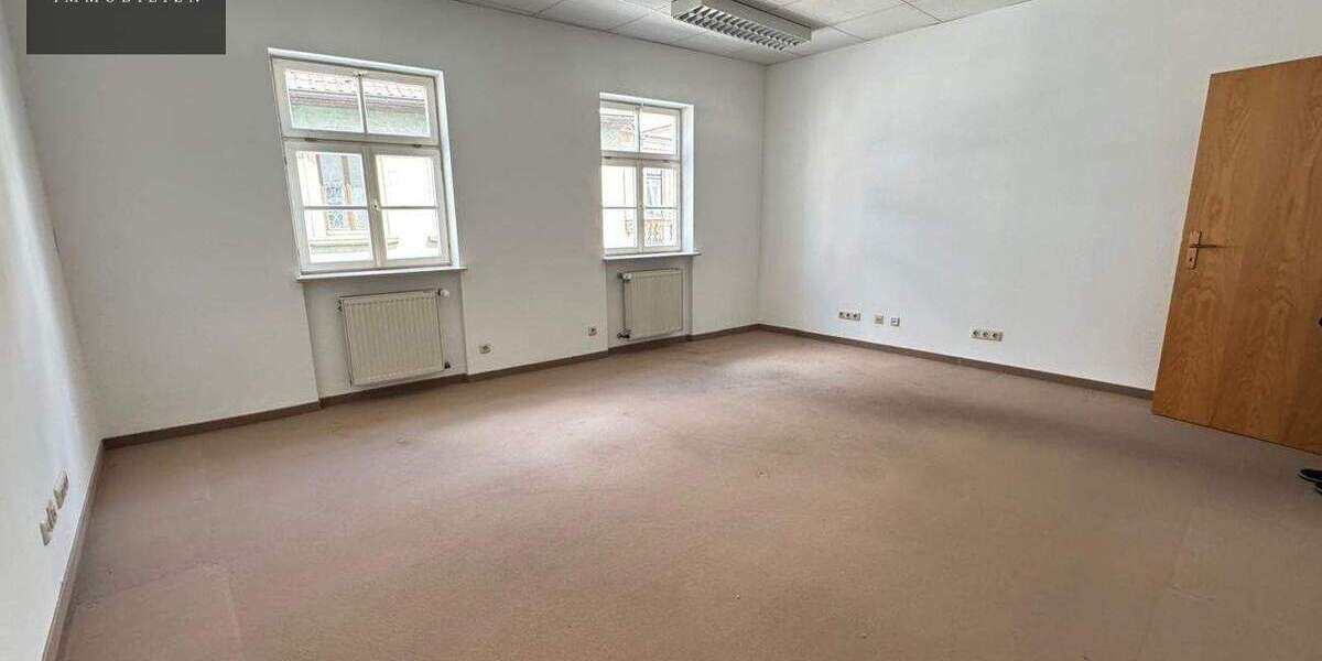 Gewerbeobjekt Kulmbach Blaich - 6 Zimmer, 212 m&sup2;, 1.060&euro; | Angebot:25665655