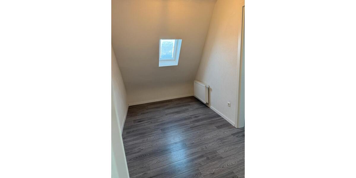 Etagenwohnung Landau in der Pfalz - 5 Zimmer, 125 m&sup2;, 1.200&euro; | Angebot:24467093