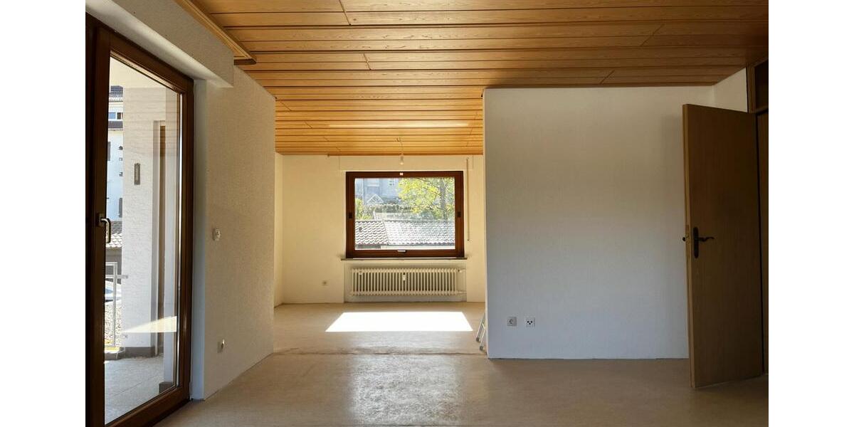 Etagenwohnung Esslingen am Neckar Hegensberg - 3.5 Zimmer, 96 m&sup2;, 1.120&euro; | Angebot:26529047