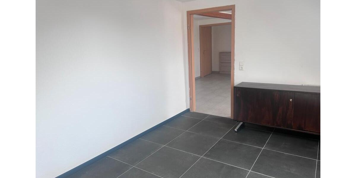 Dachgeschoßwohnung Meitingen - 3.5 Zimmer, 70 m&sup2;, 790&euro; | Angebot:25930175