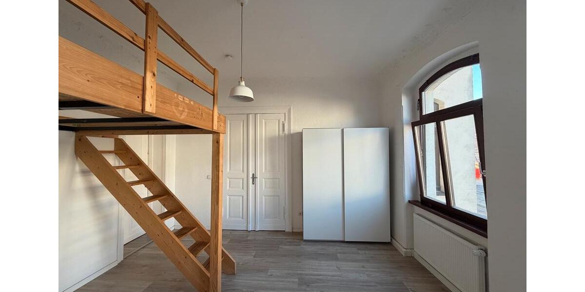 Wohnen auf Zeit Halle (Saale) Am Wasserturm/Thaerviertel - 3 Zimmer, 96 m&sup2;, 426&euro; | Angebot:26033125