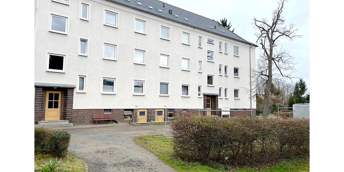 Etagenwohnung Glauchau - 2 Zimmer, 45 m&sup2;, 290&euro; | Angebot:26001488