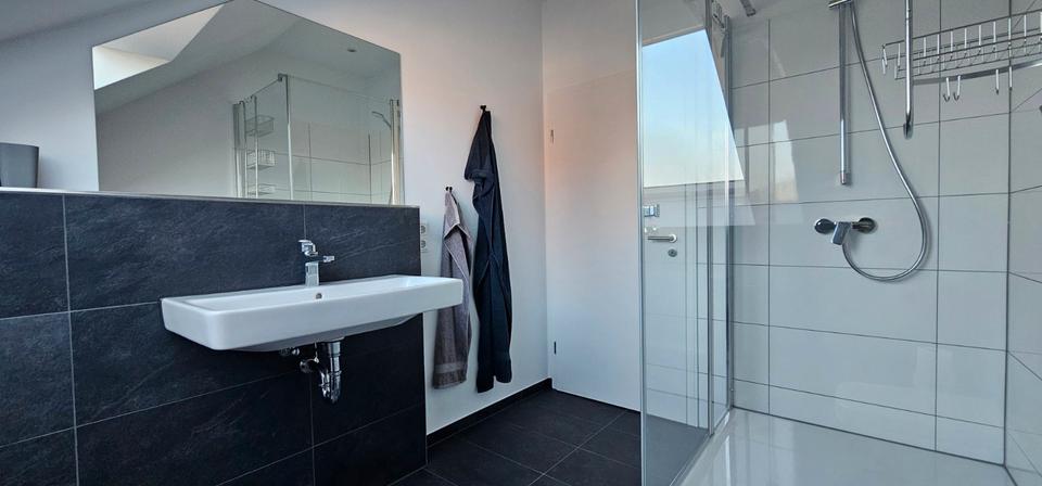 Wohnen auf Zeit Rheinberg - 3 Zimmer, 85 m&sup2;, 1.290&euro; | Angebot:26232368