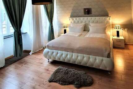 Zimmer Freiburg im Breisgau Altstadt - 3 Zimmer, 1.890&euro; | Angebot:24029067