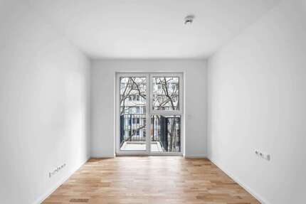 Wohnung Berlin Friedrichsfelde - 1 Zimmer, 29 m&sup2;, 821&euro; | Angebot:27302347