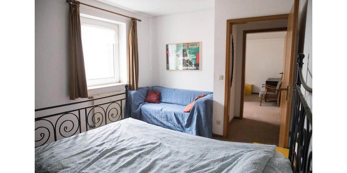 Wohnen auf Zeit Ratingen - 4 Zimmer, 100 m&sup2;, 2.000&euro; | Angebot:24356968