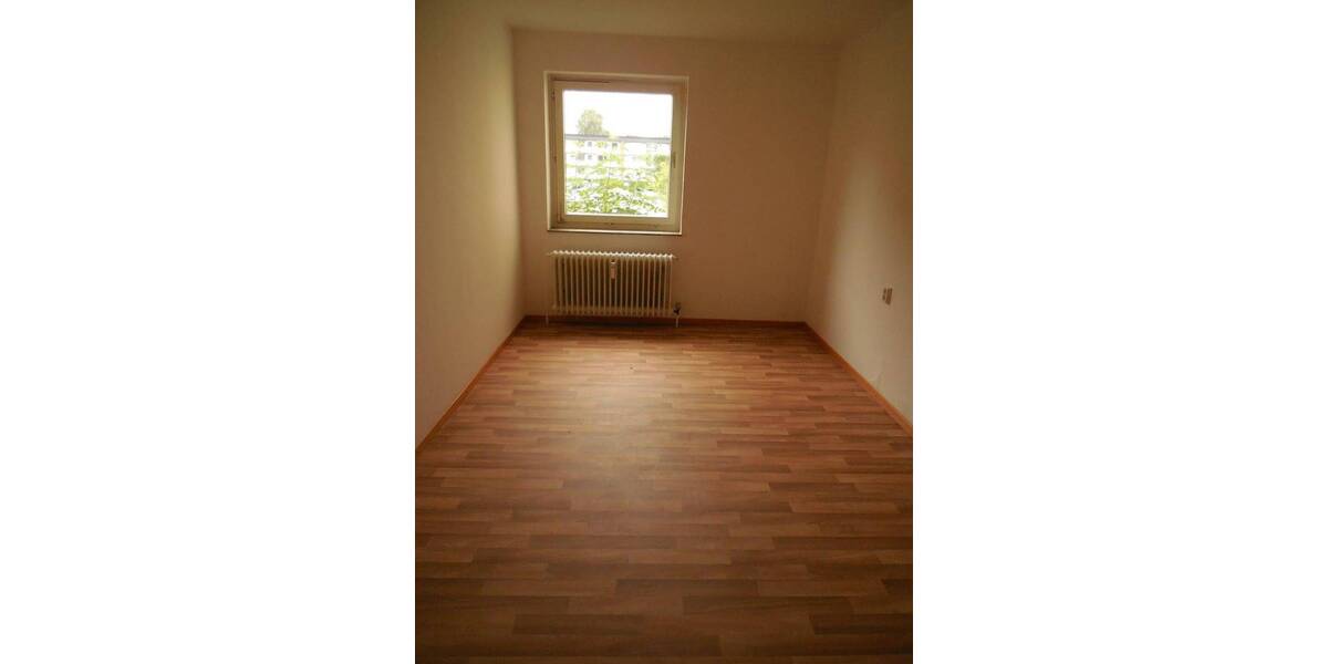 Etagenwohnung Salzgitter Lebenstedt - 3 Zimmer, 70 m&sup2;, 424&euro; | Angebot:25998020