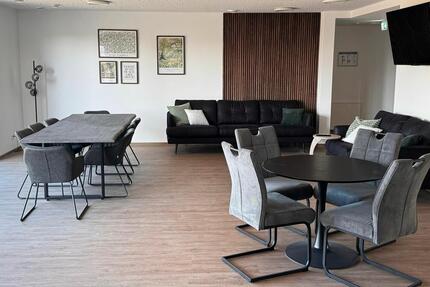 Wohnung Fürstenberg - 12 Zimmer, 388 m&sup2;, 476&euro; | Angebot:24712126