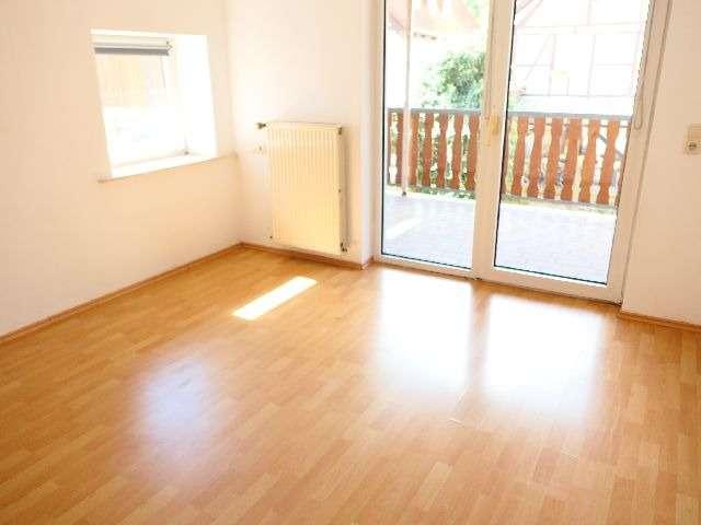 Etagenwohnung Lügde - 4 Zimmer, 95 m&sup2;, 415&euro; | Angebot:26461052