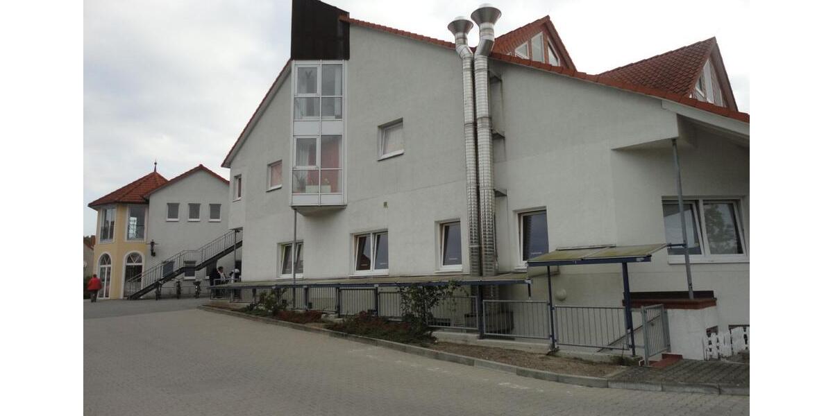 Dachgeschoßwohnung Genthin - 1 Zimmer, 50 m&sup2;, 350&euro; | Angebot:26487351