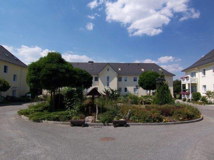 Etagenwohnung Crimmitschau - 3 Zimmer, 76 m&sup2;, 499&euro; | Angebot:25745326