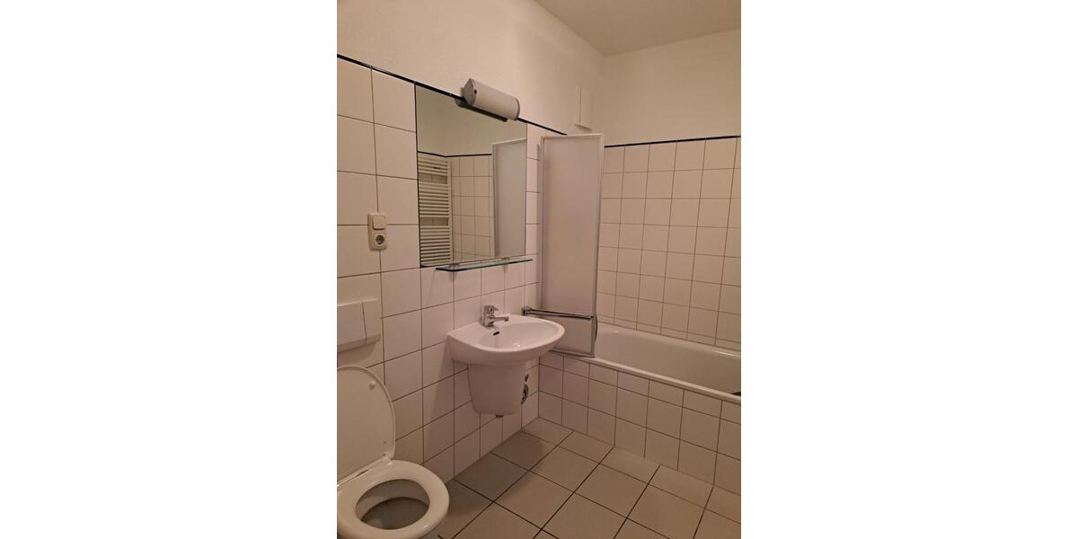 Erdgeschoßwohnung Schwerin Friedrichsthal - 2 Zimmer, 61 m&sup2;, 640&euro; | Angebot:24977637