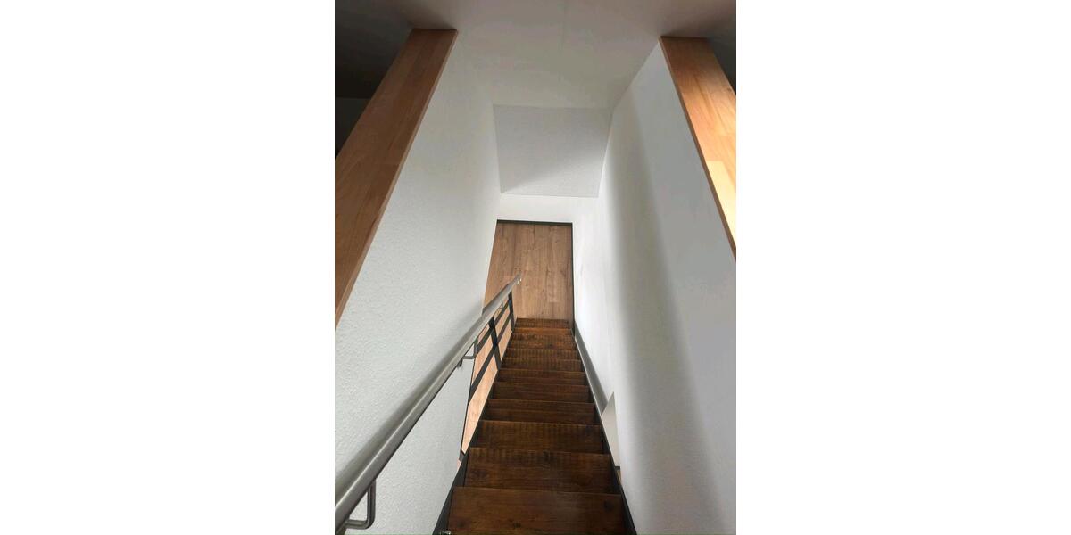 Dachgeschoßwohnung Dersum - 2 Zimmer, 80 m&sup2;, 640&euro; | Angebot:24363496