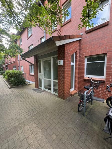 günstige 2,5-Zimmer-Wohnung (WBS erforderlich) zimmer