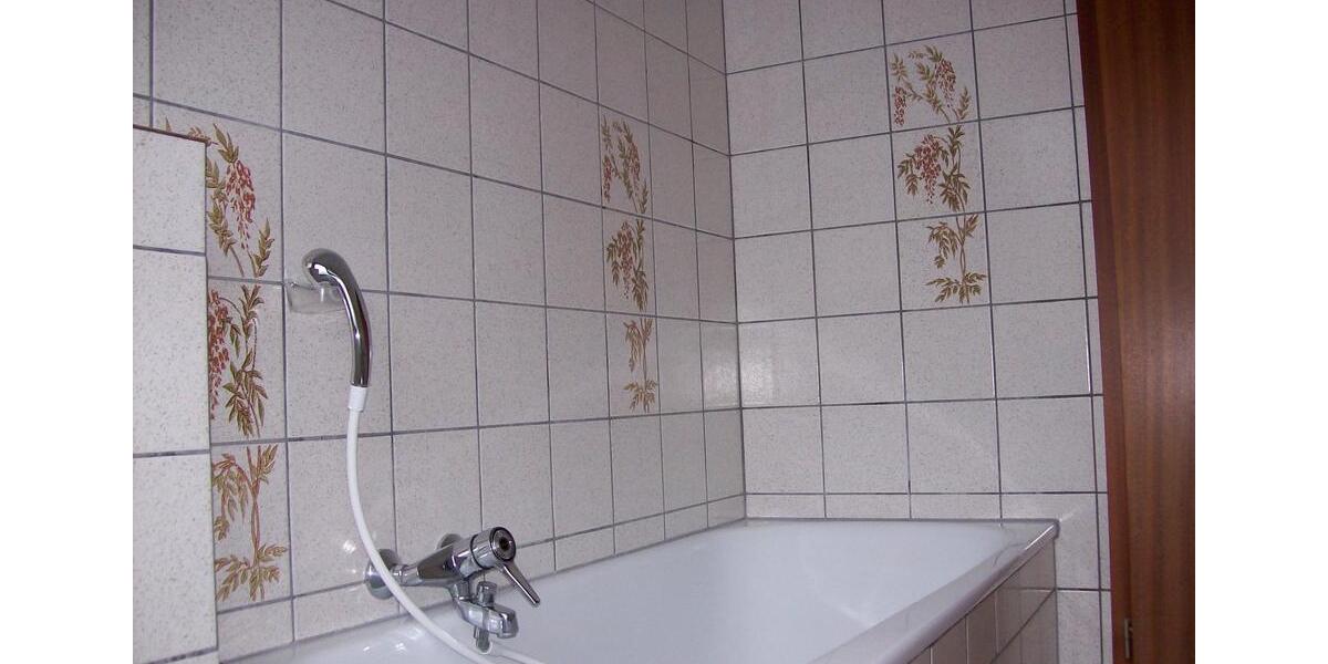 Erdgeschoßwohnung Uetersen - 3 Zimmer, 84 m&sup2;, 770&euro; | Angebot:25190946