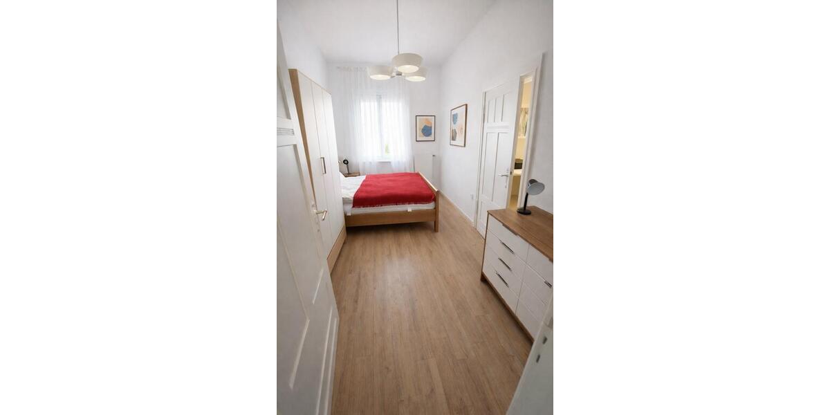 Hochparterre Dessau-Roßlau Brambach - 1 Zimmer, 63 m&sup2;, 335&euro; | Angebot:26049080