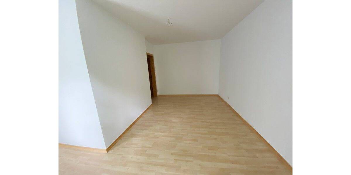 Etagenwohnung Plauen Stadtmitte - 2 Zimmer, 66 m&sup2;, 410&euro; | Angebot:26815800