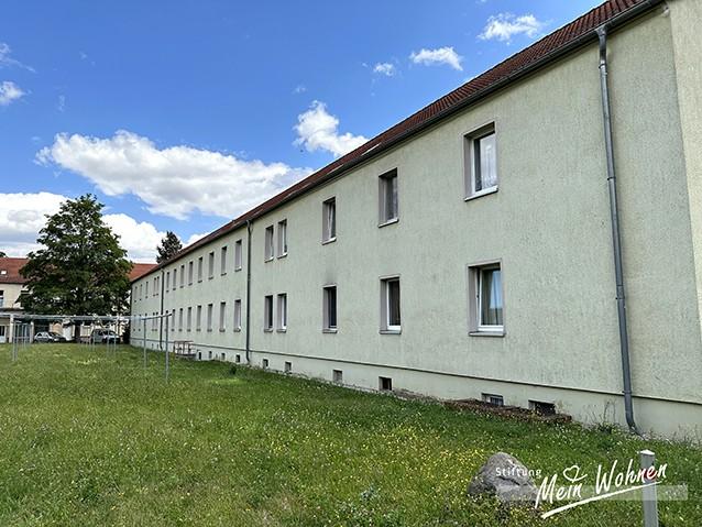 Etagenwohnung Elsteraue - 3 Zimmer, 64 m&sup2;, 425&euro; | Angebot:25869834