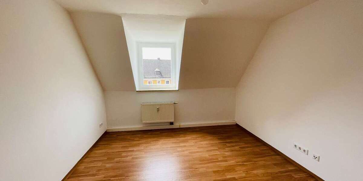 Etagenwohnung Altenstadt a.d.Waldnaab - 4 Zimmer, 70 m&sup2;, 469&euro; | Angebot:27042711