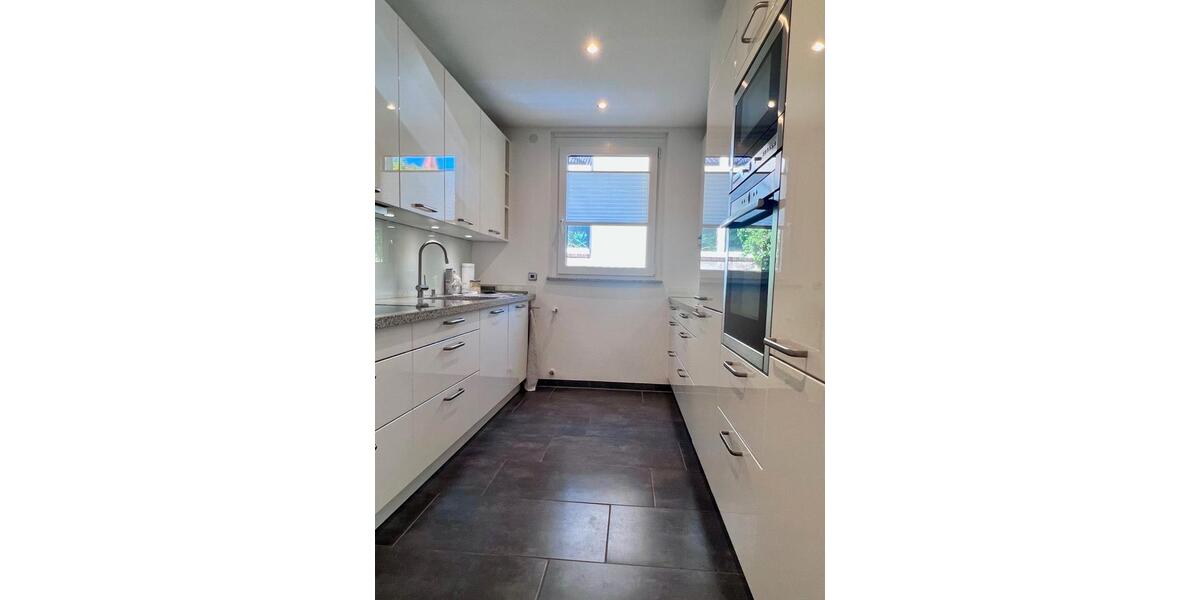 Hochparterre Göttingen - 3.5 Zimmer, 120 m&sup2;, 1.640&euro; | Angebot:26642699