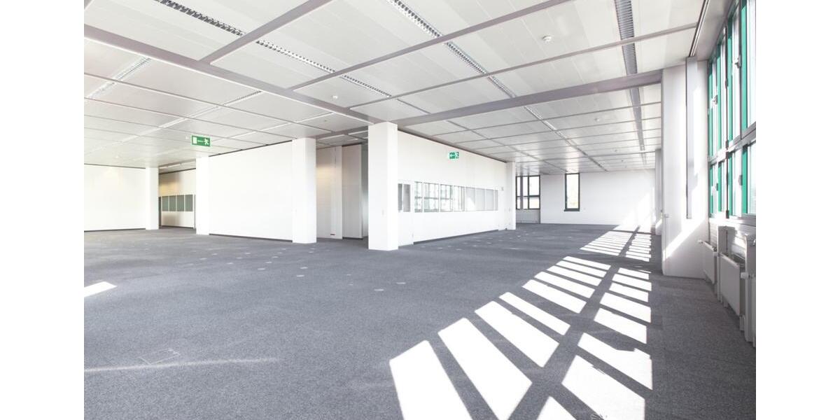 Flexibilität und Erfolg: Ihr maßgeschneidertes Büro erwartet Sie!* zimmer