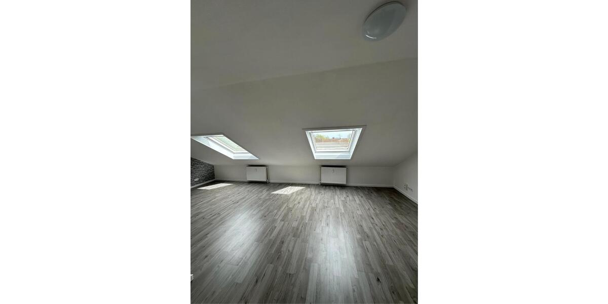 Dachgeschoßwohnung Rastatt - 2 Zimmer, 53 m&sup2;, 850&euro; | Angebot:26248969