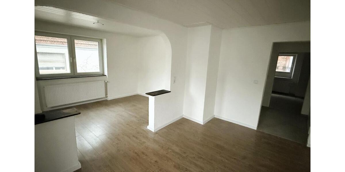 Helle 3-Zimmer Dachgeschosswohnung in Kottweiler-Schwanden 3 zimmer