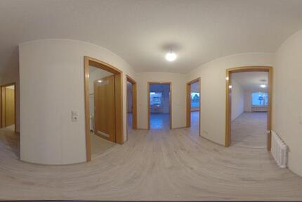 Wohnung Neuss - 3 Zimmer, 85 m&sup2;, 1.300&euro; | Angebot:25171447