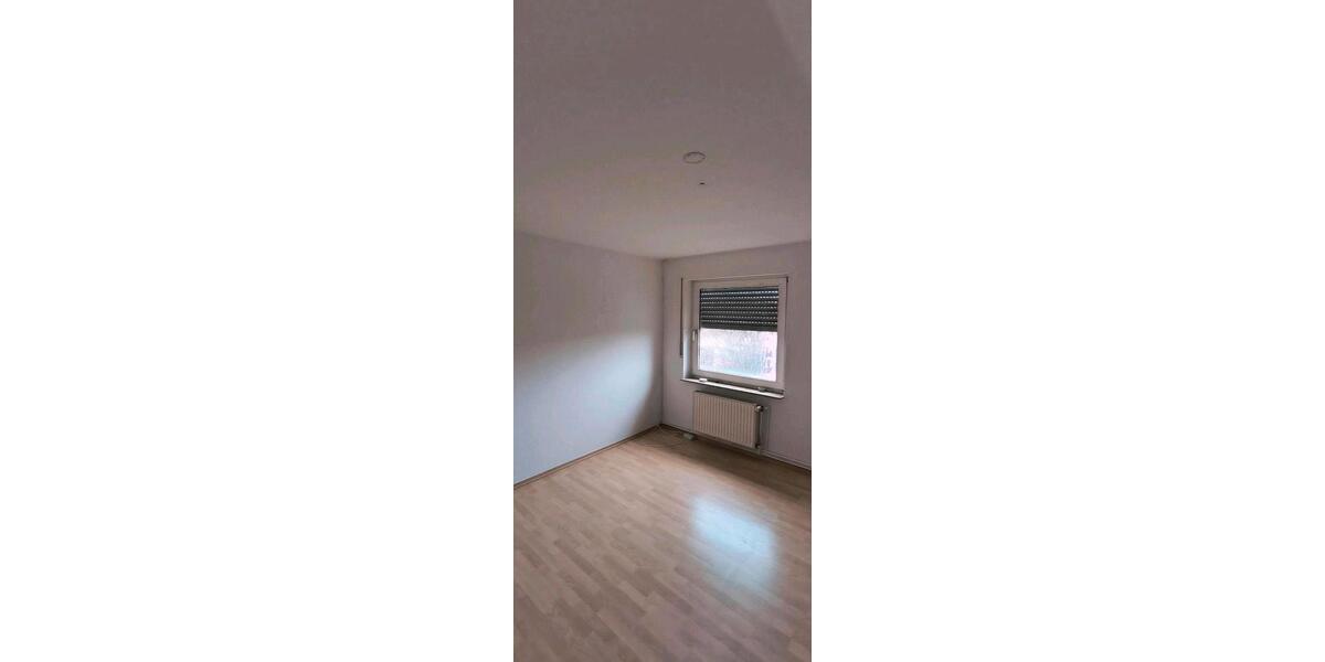 Dachgeschoßwohnung Friedeburg - 3 Zimmer, 100 m&sup2;, 620&euro; | Angebot:26125221