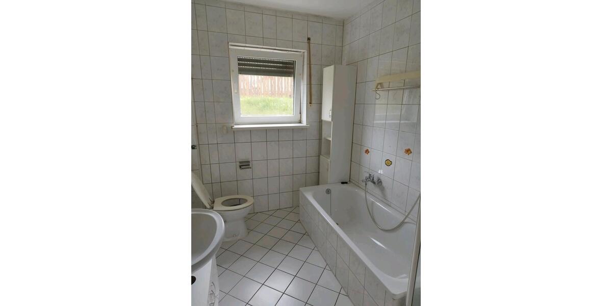 Etagenwohnung Ilmenau - 3 Zimmer, 72 m&sup2;, 450&euro; | Angebot:24702812