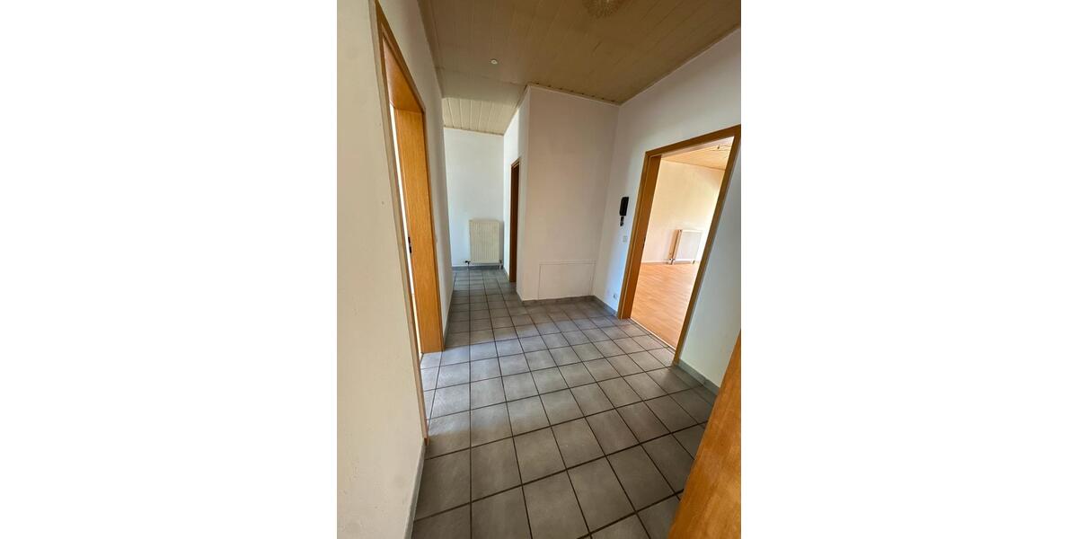 Erdgeschoßwohnung Ortenberg - 3 Zimmer, 80 m&sup2;, 900&euro; | Angebot:26283667