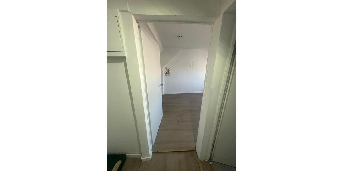 Dachgeschoßwohnung Mühlheim am Main - 3 Zimmer, 65 m&sup2;, 1.200&euro; | Angebot:25365812