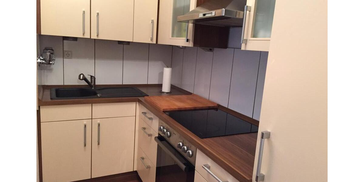Etagenwohnung Neuss - 2 Zimmer, 65 m&sup2;, 780&euro; | Angebot:26459559