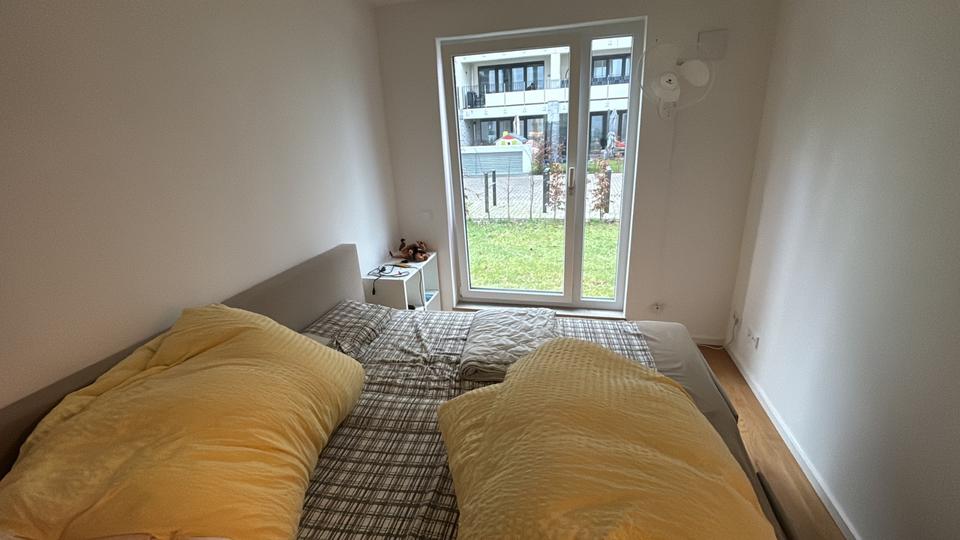 Erdgeschoßwohnung Schönefeld - 3 Zimmer, 82 m&sup2;, 1.480&euro; | Angebot:24702003