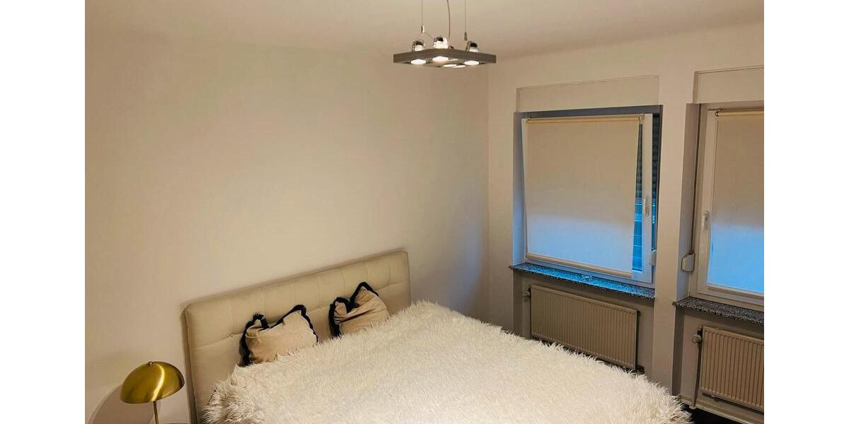 Etagenwohnung Saarbrücken - 2 Zimmer, 80 m&sup2;, 850&euro; | Angebot:26534257
