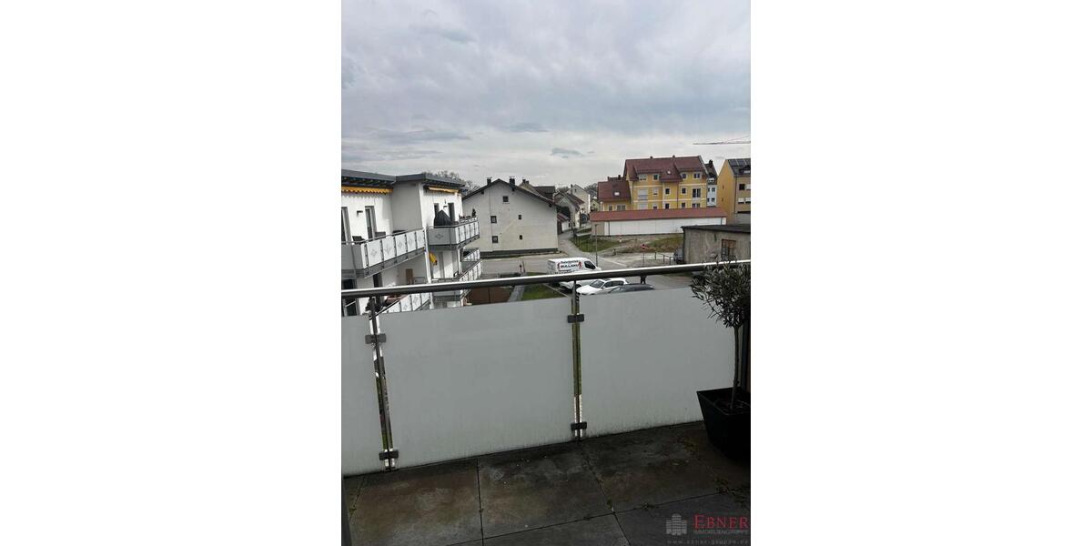 Etagenwohnung Plattling - 3 Zimmer, 82 m&sup2;, 688&euro; | Angebot:25920384